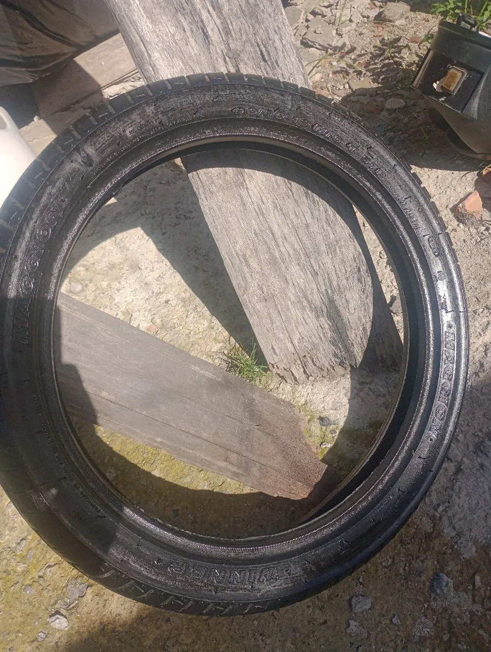 Pneu de Moto factor e fazer 90/90 aro 18