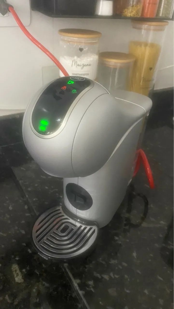 Cafeteira Arno Dolce Gusto Gênio S touch 110V - Foto 2