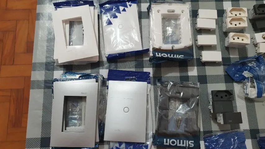 Espelho Tomada e Interruptores Simon 35 - Foto 3