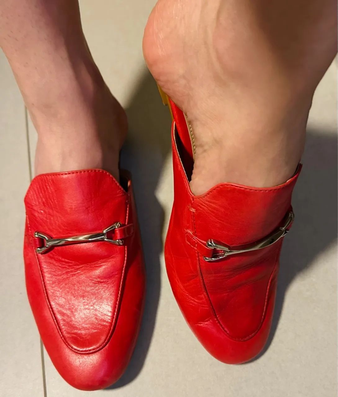 Mule Arezzo vermelho couro  - Foto 5