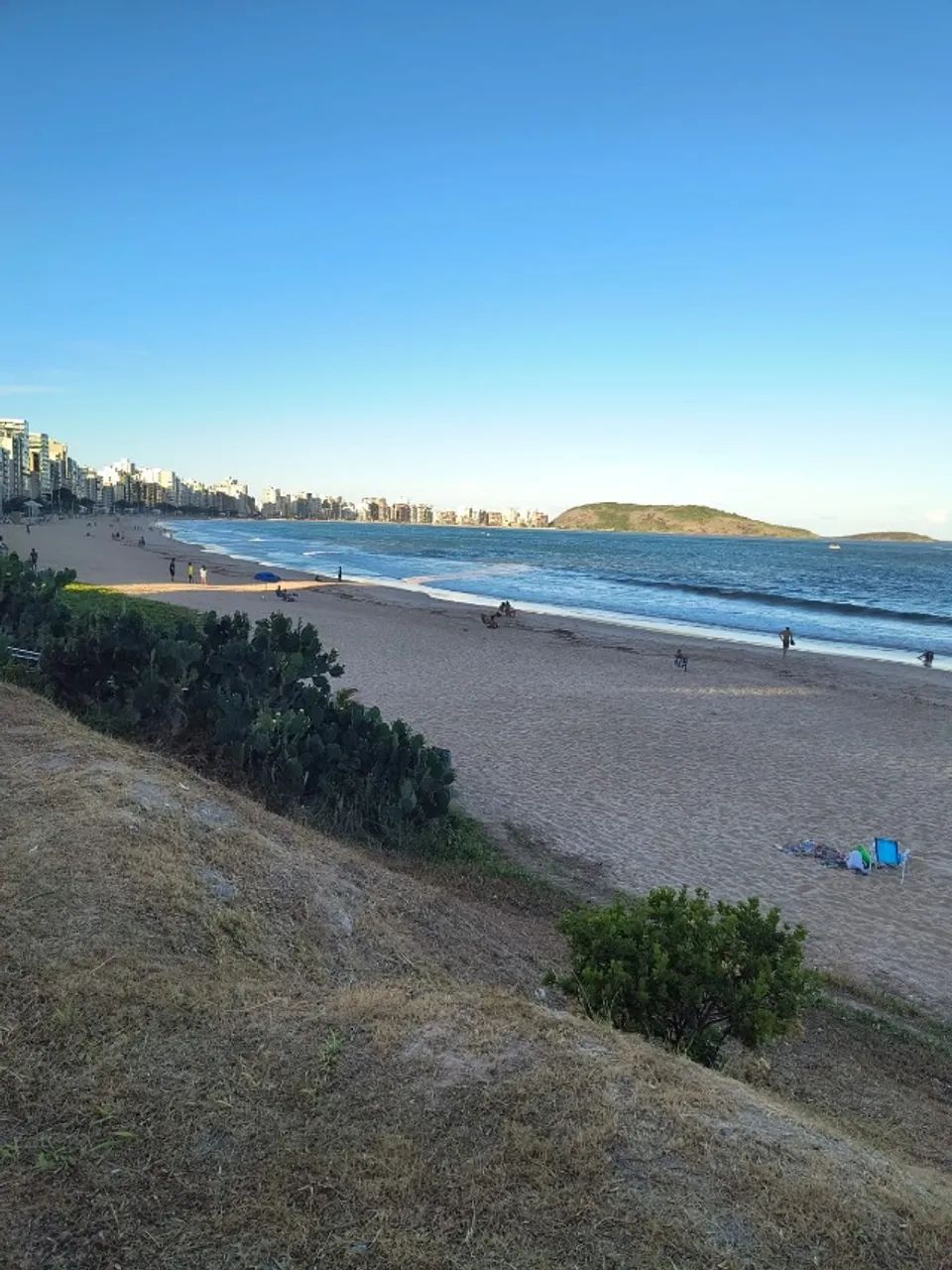 SEMANA SANTA: 01 Suíte para 02 pessoas que fica a 7 min da Praia do Morro - 04 dias