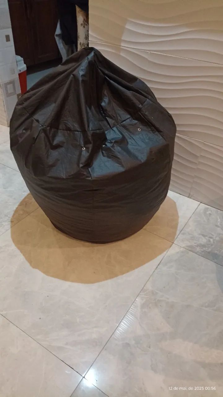 Puff em corino preto 1mx80cmx80cm novo grande COM ENCHIMENTO interno - Foto 2