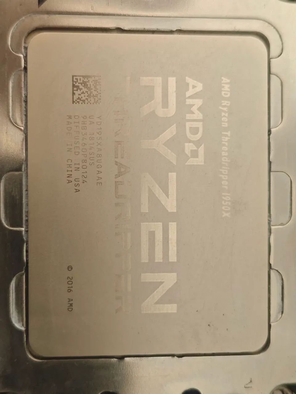 Amd Ryzen Threadripper 1950x - Foto 2
