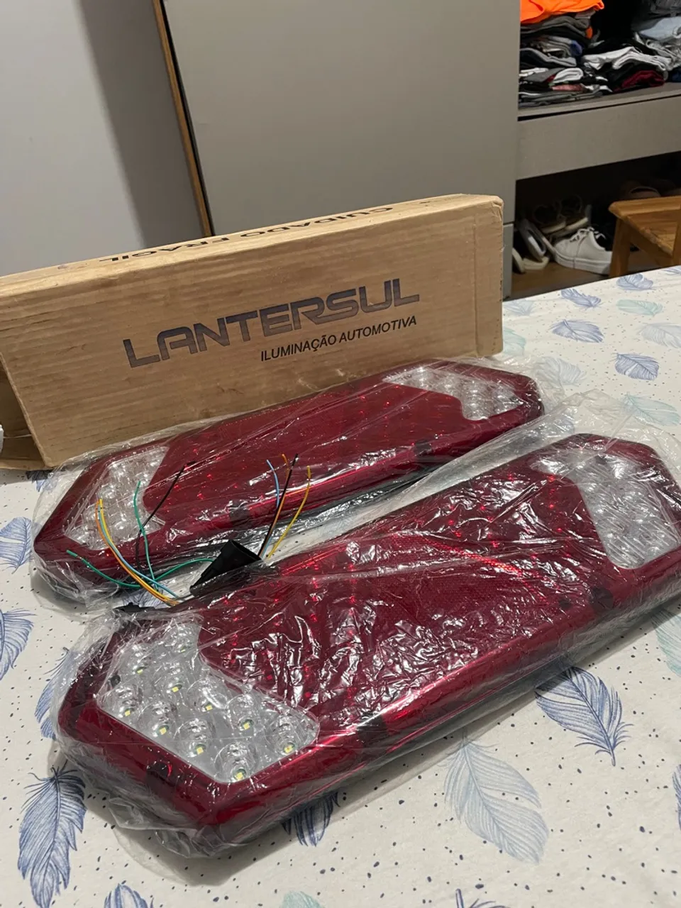 LANTERNA TRASEIRA LED