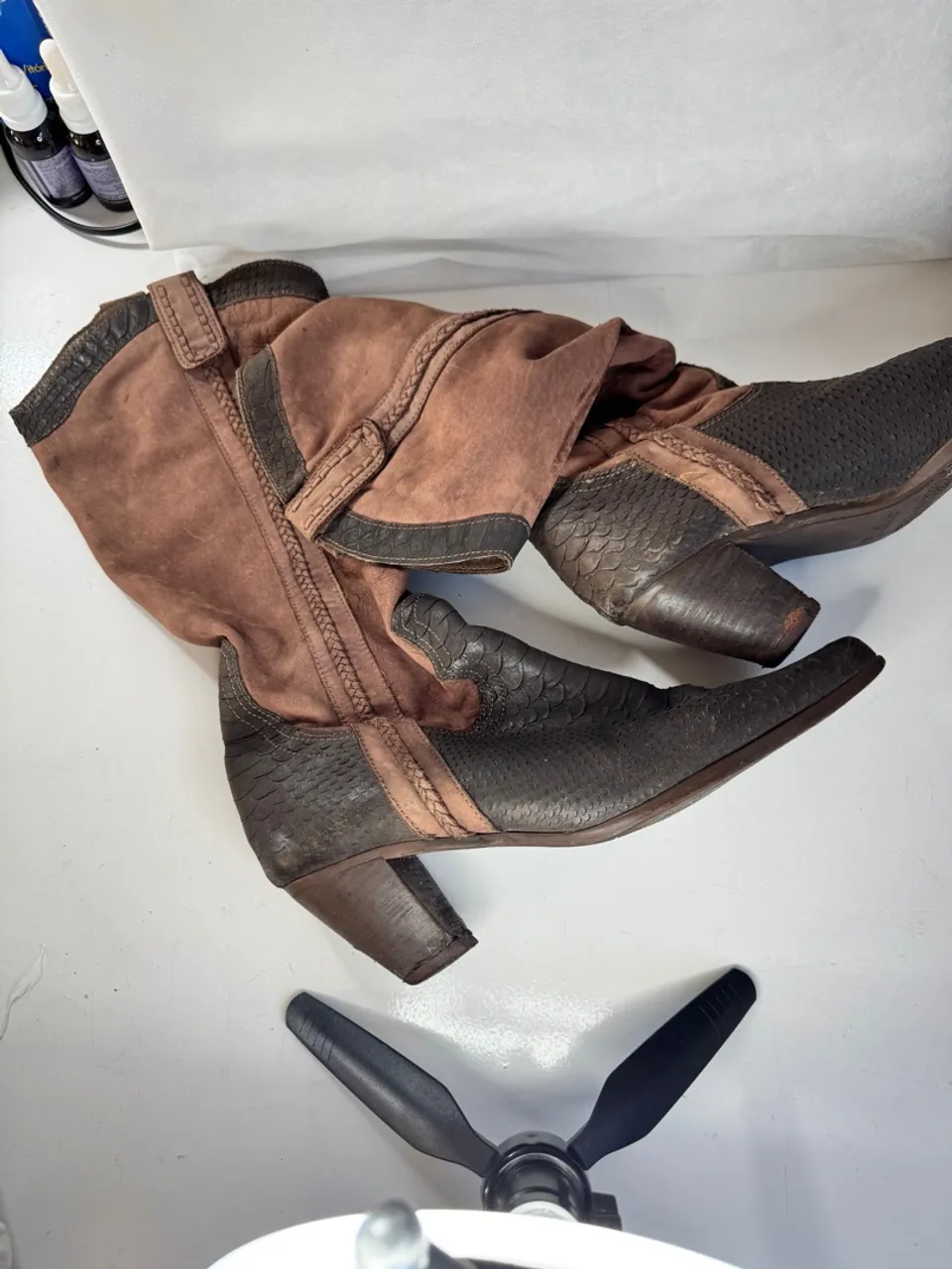 Botas de Couro Estilo Country - Elegância e Conforto