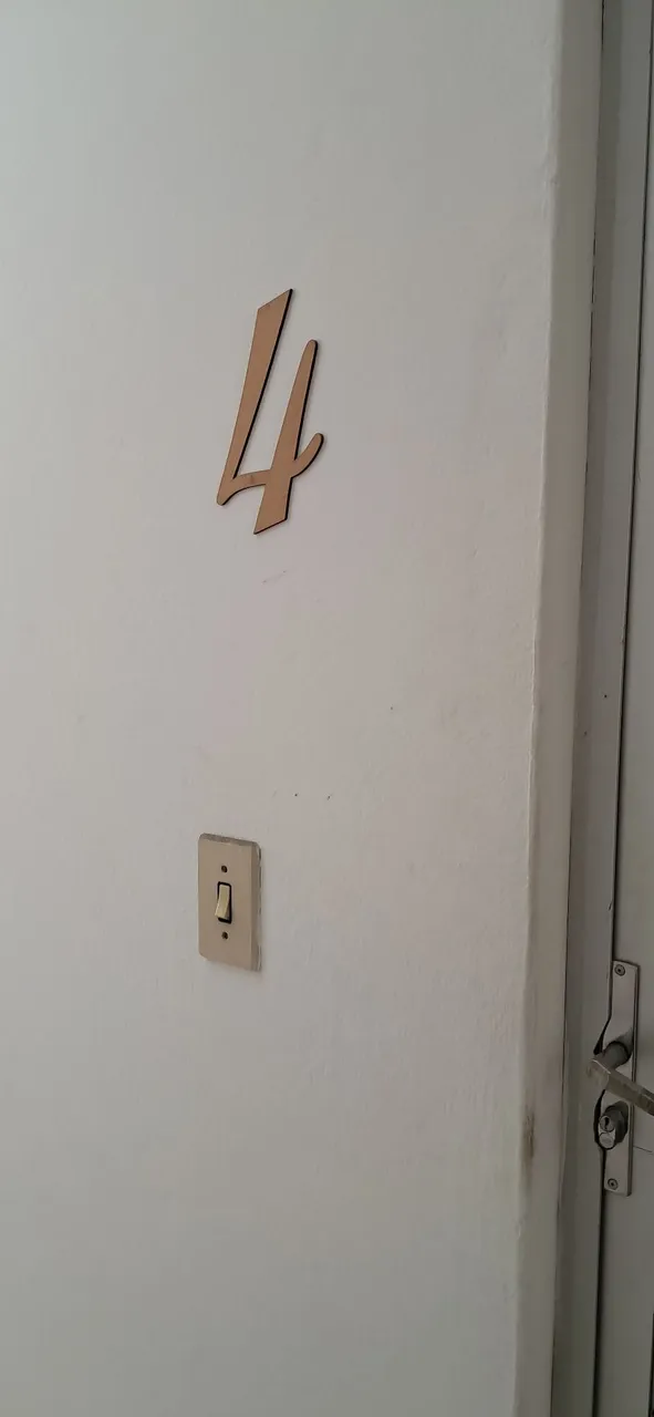 Aluga-se kitner em petropolis