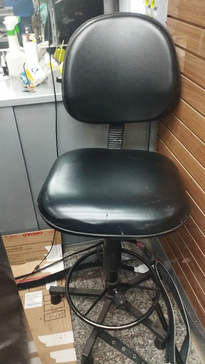 Cadeira balcão,cadeira alta.