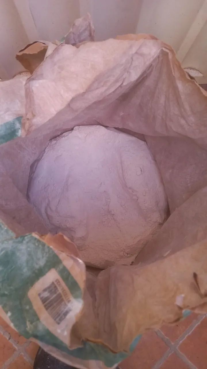 Meio saco de gesso 64595868965635122