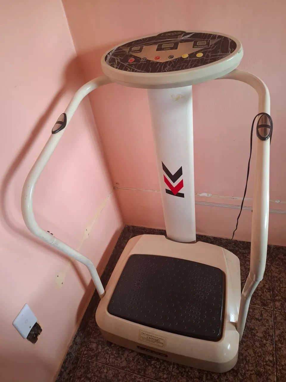 Plataforma vibratória Kikos usada. Modelo top de linha