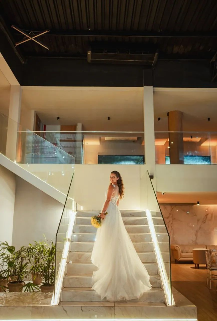 Vestido de noiva renda - cauda com recolhimento - Foto 5