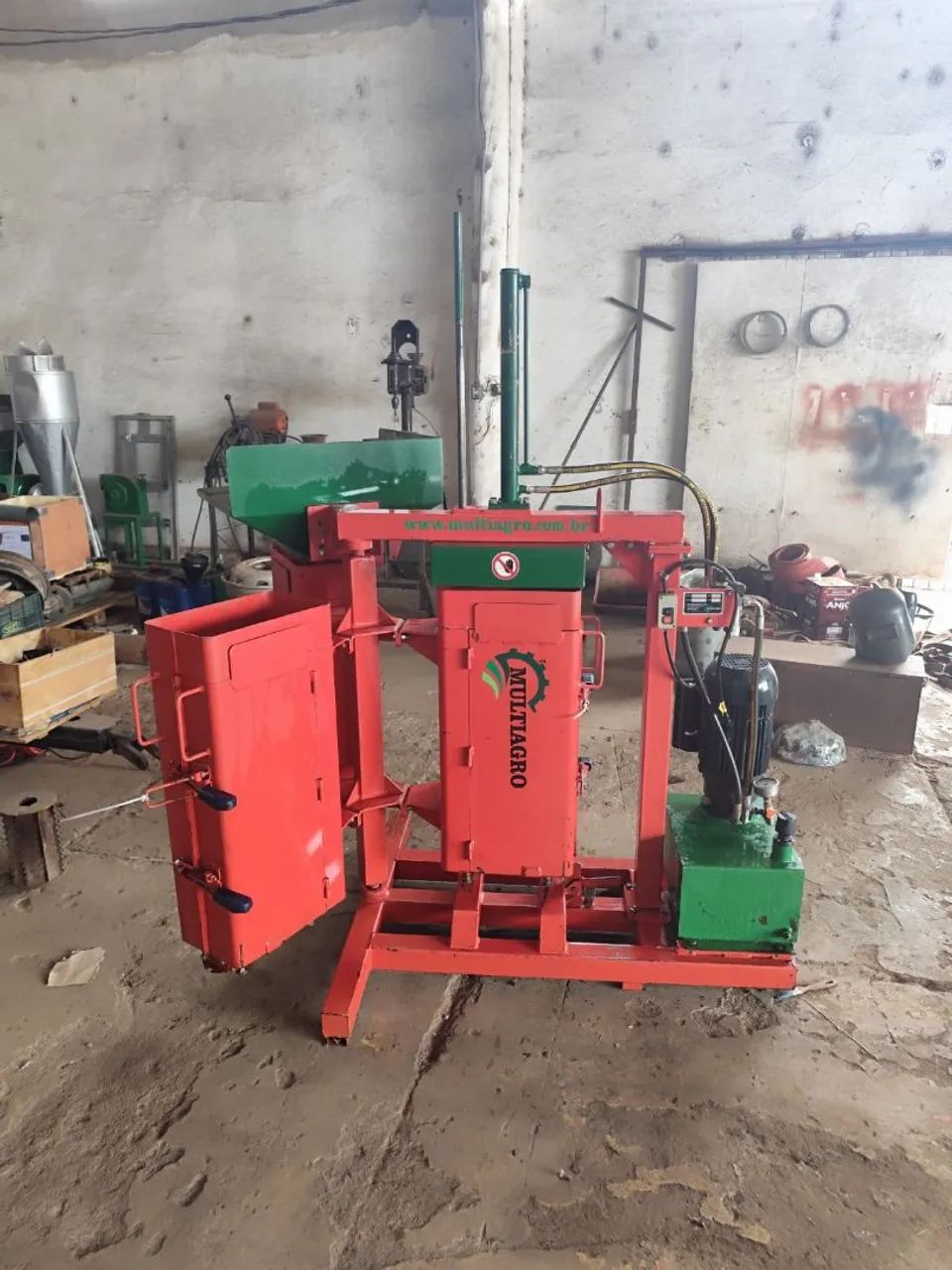 Prensa para silagem 64167770492417122