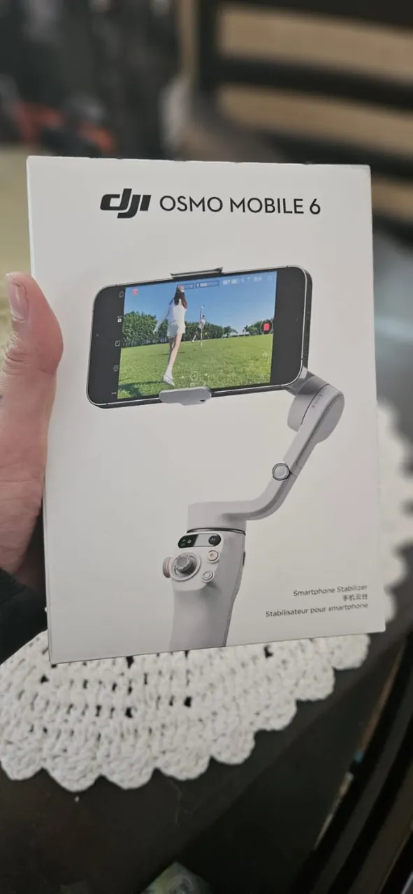 DJI Osmo Mobile 6 - Estabilizador de Imagens para Smartphone