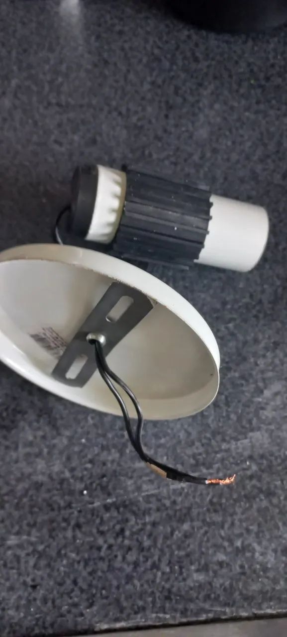 Vendo Luminária Spot para Lâmpada. - Foto 2