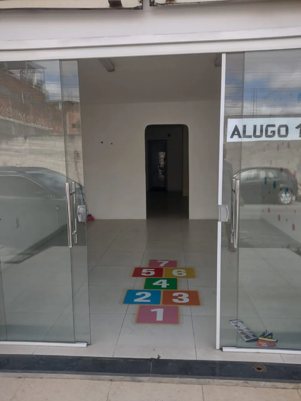 Alugo ponto comercial