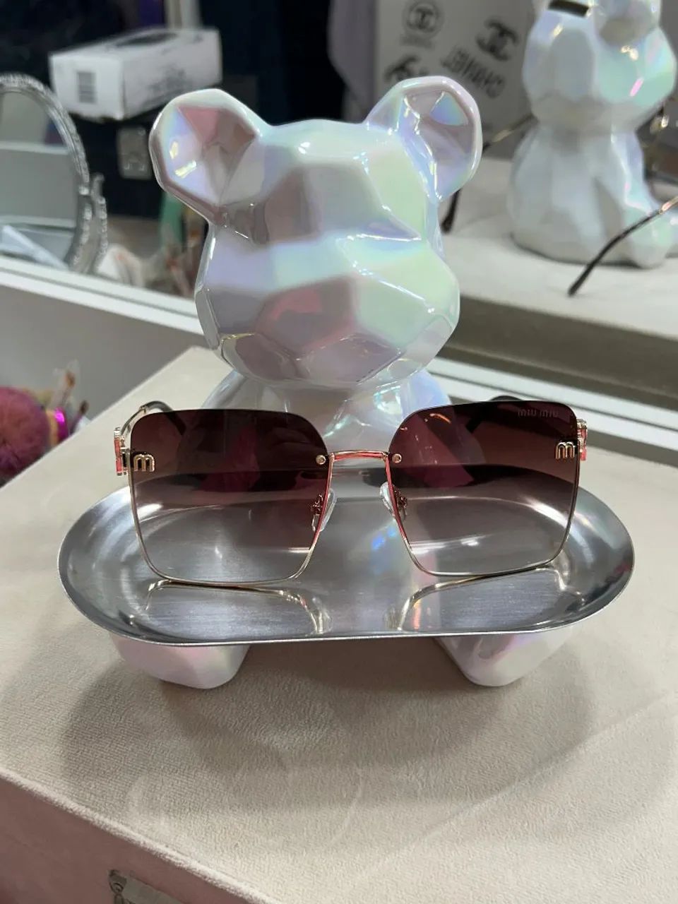 Oculos grande de sol Miumiu  - Foto 2