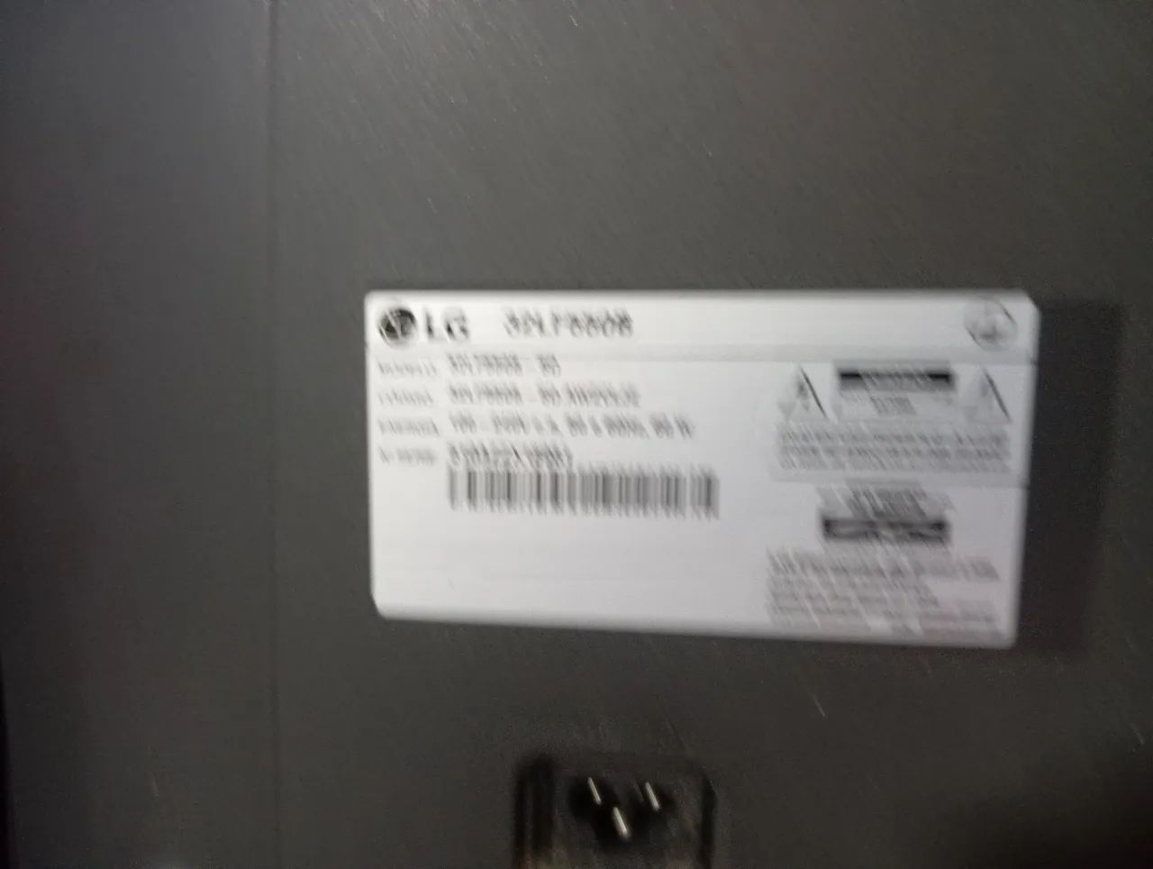 TV LG 32 Polegadas , não e smart,com conversor digital  - Foto 3