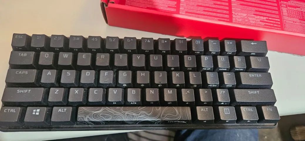 teclado hyperx alloy origins 60% - Foto 2