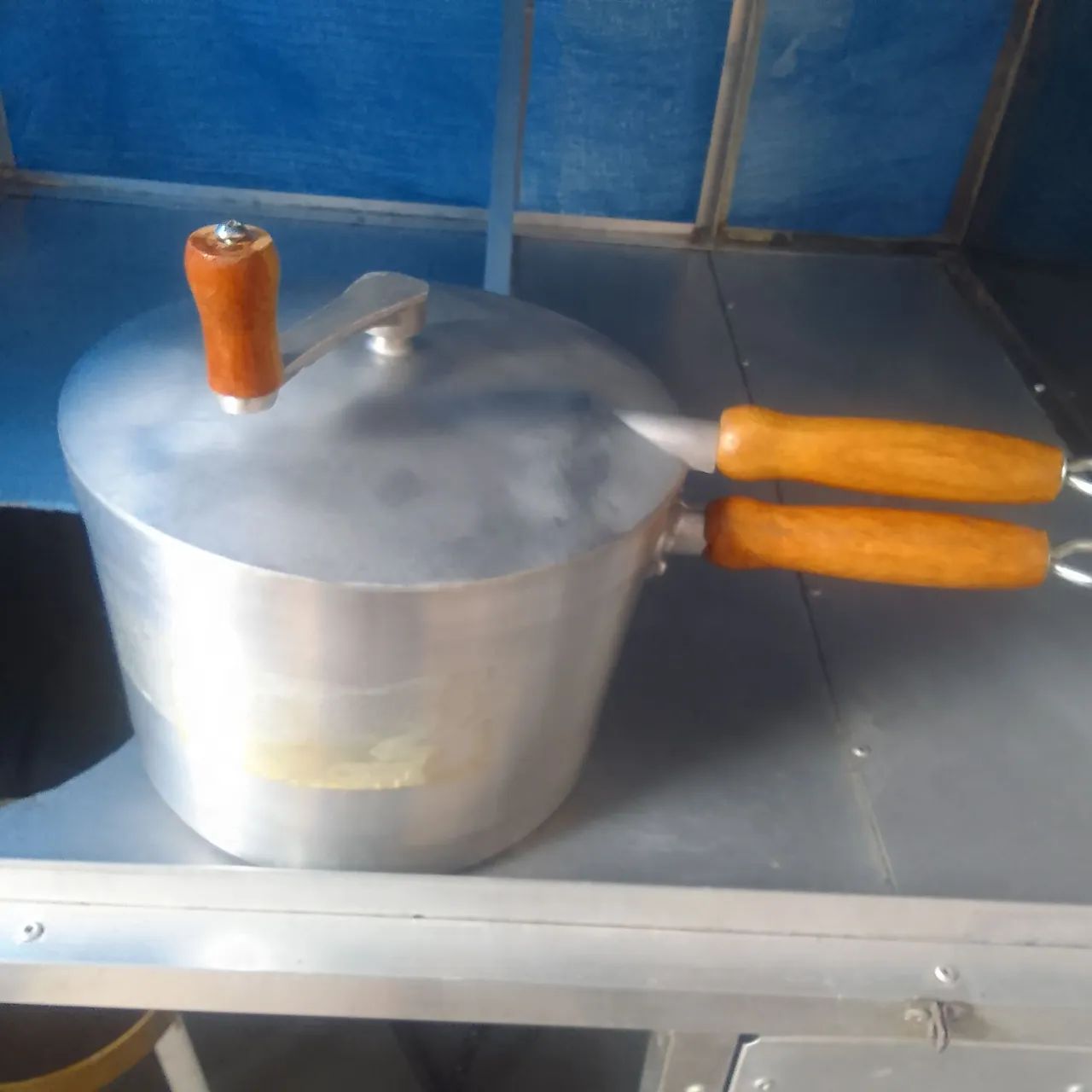 Carrinho De pipoca de aluminio bom estado  - Foto 4