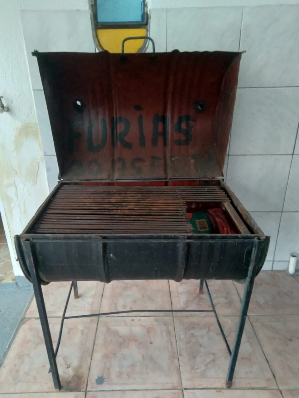 Chapa elétrica e churrasqueira