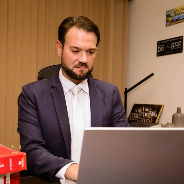 Imobiliaria Tiago Lopes contrata corretores de imoveis