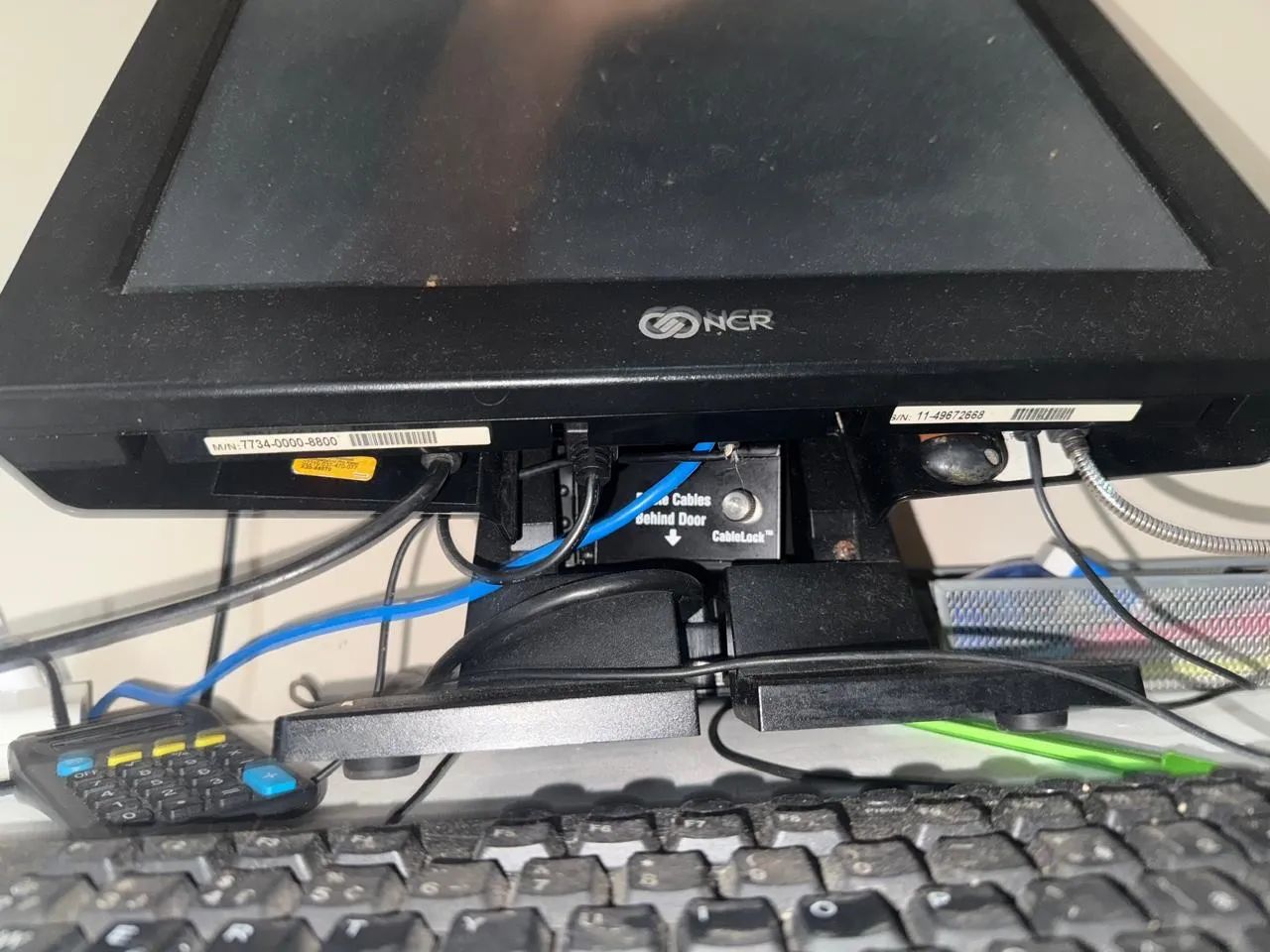 NCR PDV Computador Touch Screen Preto