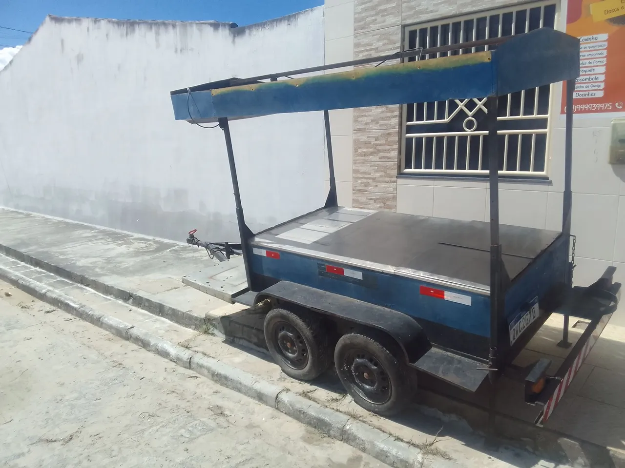 Vendo carrinho/reboque de lanches e barraca