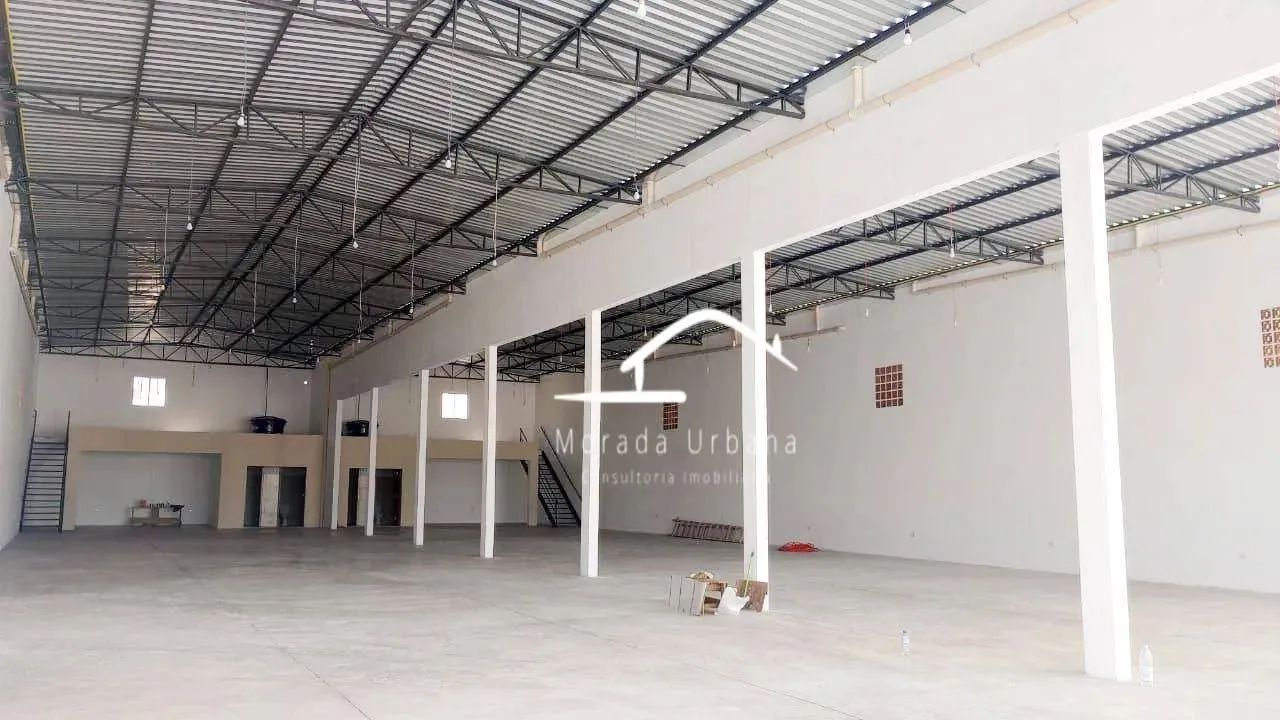 Galpão Logístico para Alugar com Pé-Direito 6 m  Próx. Av. Edgar Facó - Foto 2