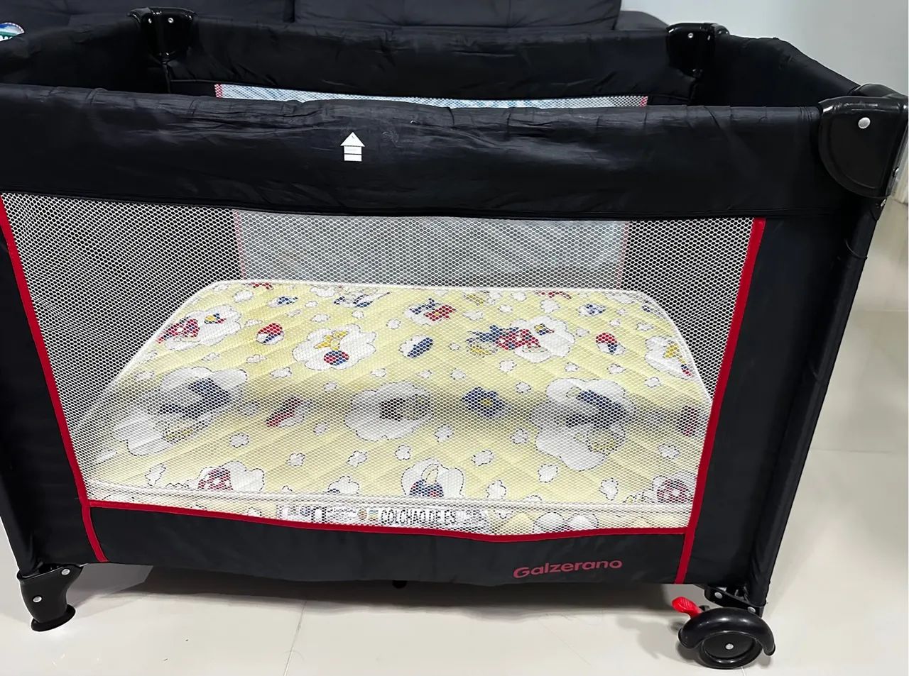 Berço Portátil para Bebê - Galzerano