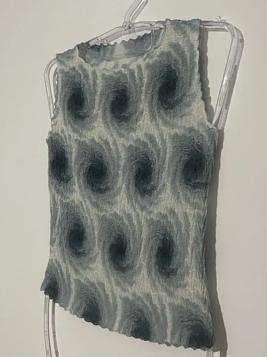 Blusa de Malha Cinza com Estampa de Redemoinhos - Foto 4