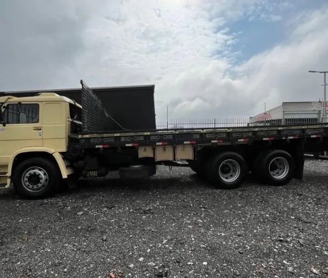 vw 23220 6x2 carroceria 2006 - Foto 7