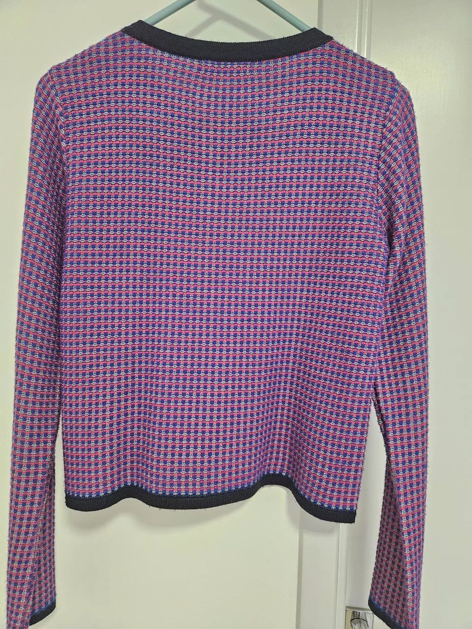 Cardigan Feminino com Detalhes em Pérolas - Maria Filo- P - Foto 5