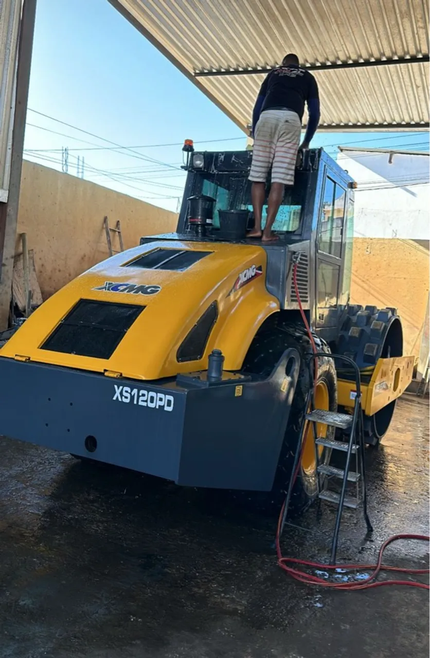 Rolo compactador XCMG XS120PD