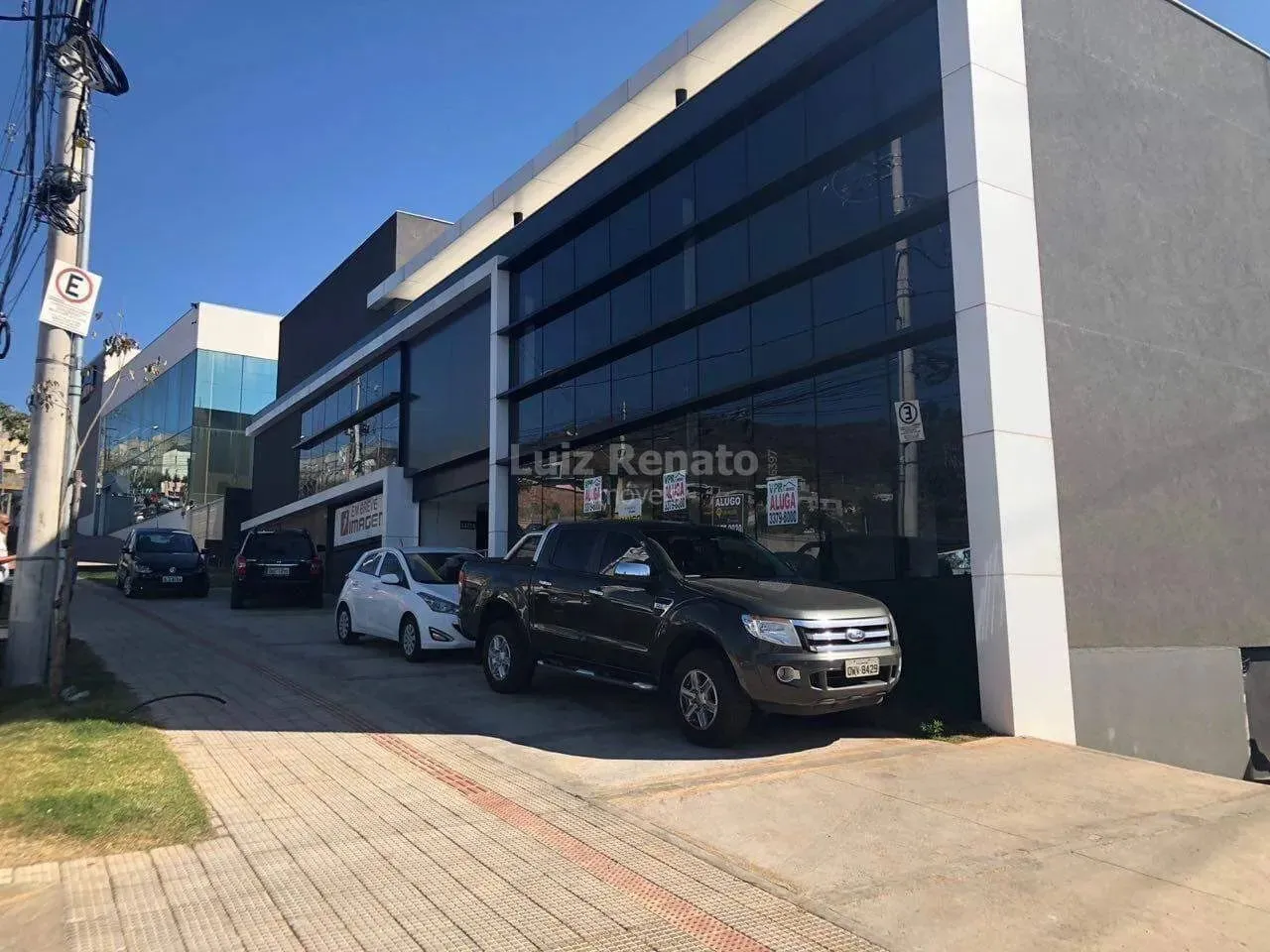 Prédio para alugar com 30 vagas - Buritis