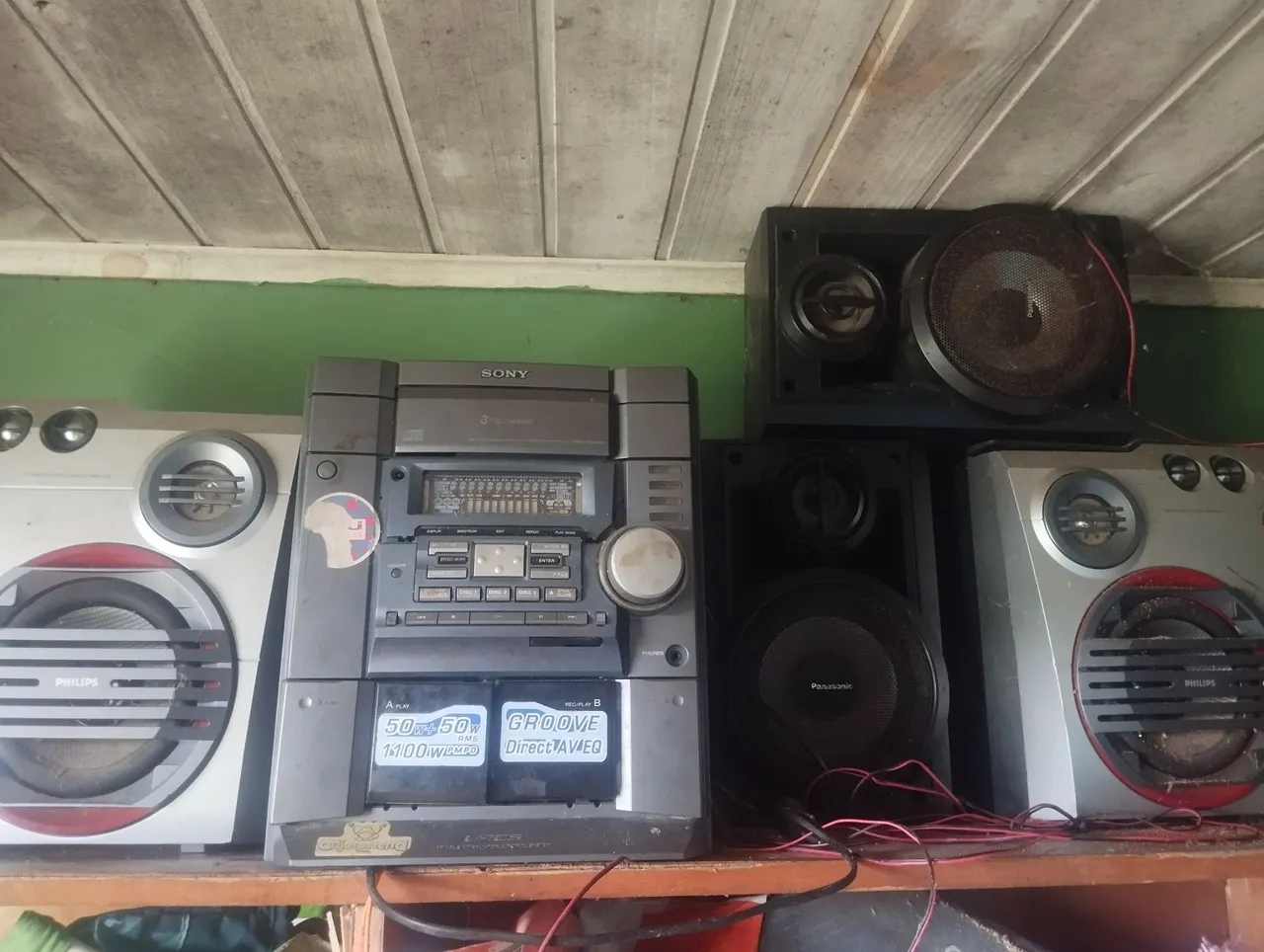 Aparelho de som Sony com 4 caixas de som top não é bluetooth só não funciona o cd