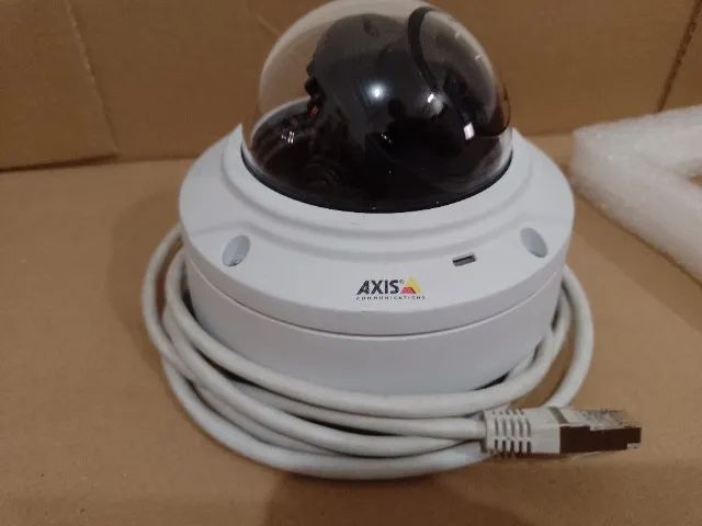 Câmera  IP AXIS M3024-LVE com ID para área externa. - Foto 2