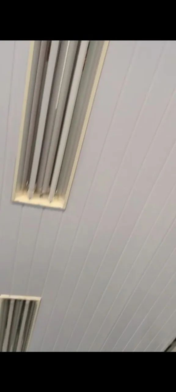 Forro de PVC e Perfil  Usado Várias Sobras - Foto 2