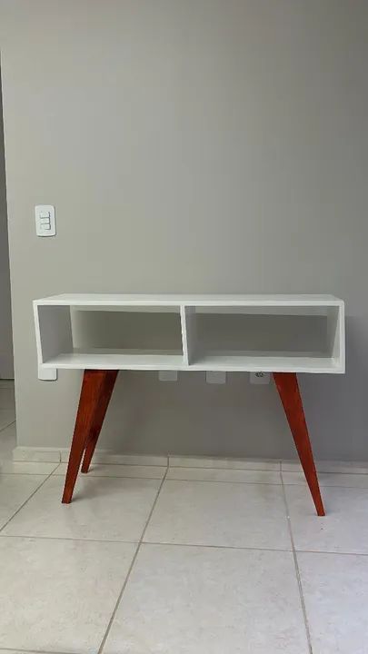 Rack de madeira branco 