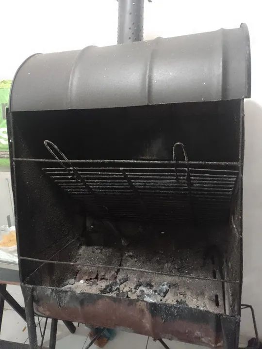 Churrasqueira a Carvão - Foto 3