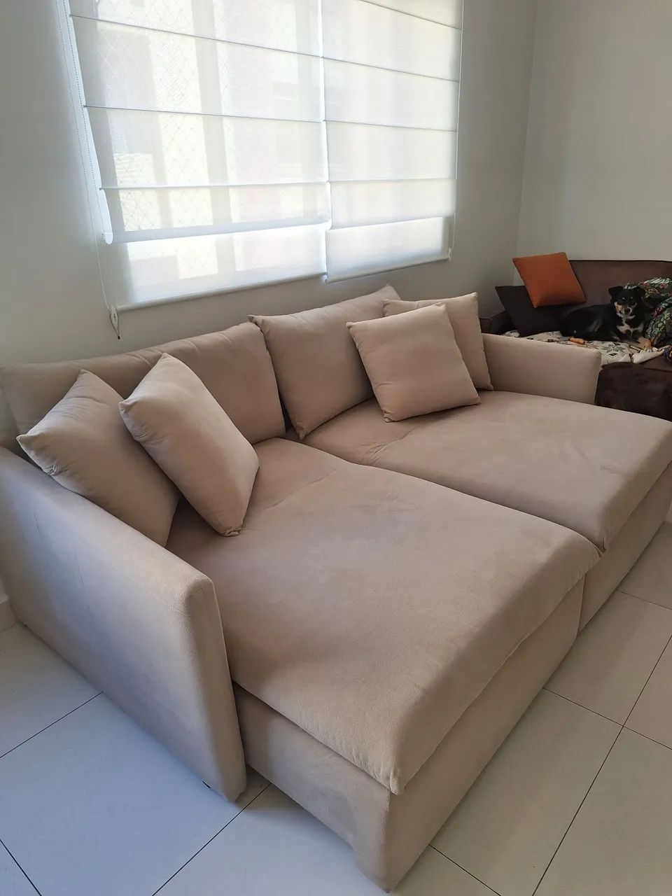 Sofá retrátil com tecido suede, com 2m20 de largura  - Foto 5