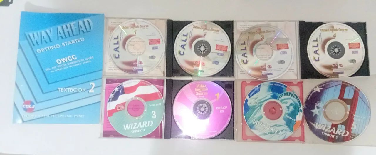 CDs e Livro Curso de Inglês Antigos - Foto 5