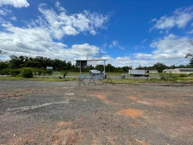 Terreno medindo aproximadamente 40.000m² de área total, próximo a Policia Rodoviária.... - Foto 5