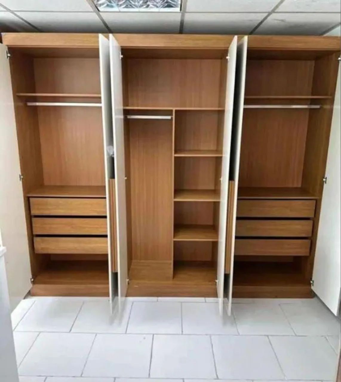 Guarda-Roupa Moderno 6 Portas e 6 gavetas  - Foto 4
