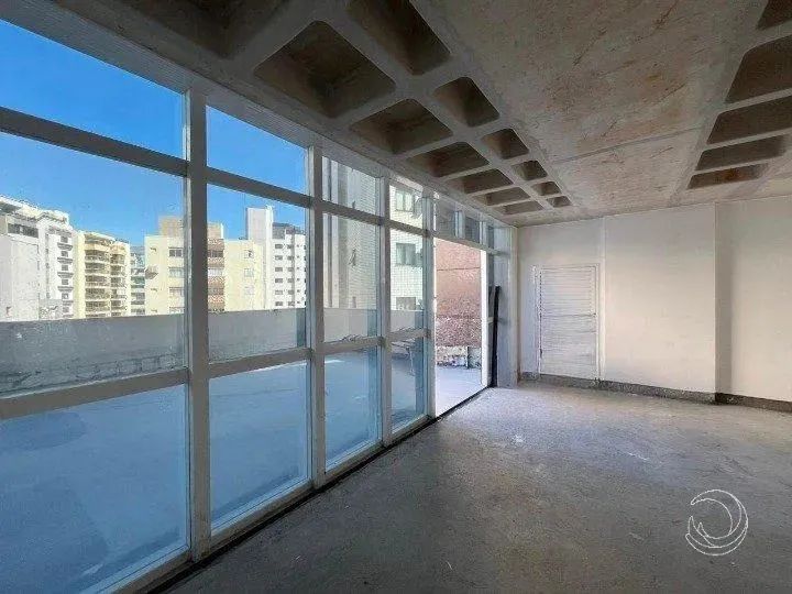 Sala Comercial para Venda em Florianópolis, Centro, 1 banheiro, 1 vaga