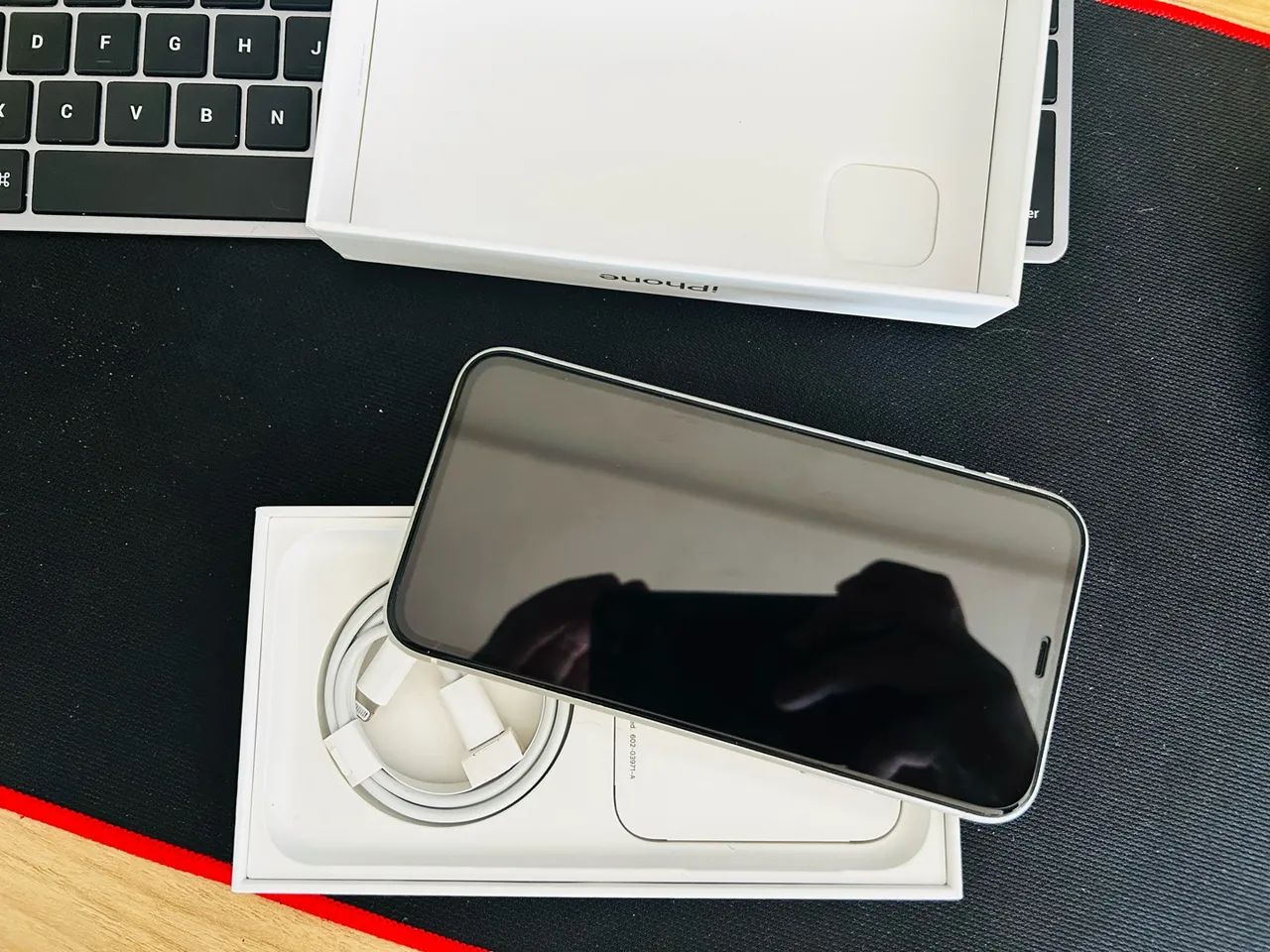 iPhone 11 impecável, sem marcas. - Foto 2