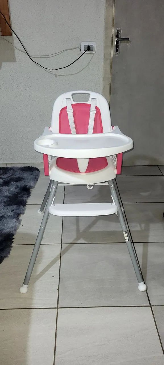 Cadeirinha de alimentação 