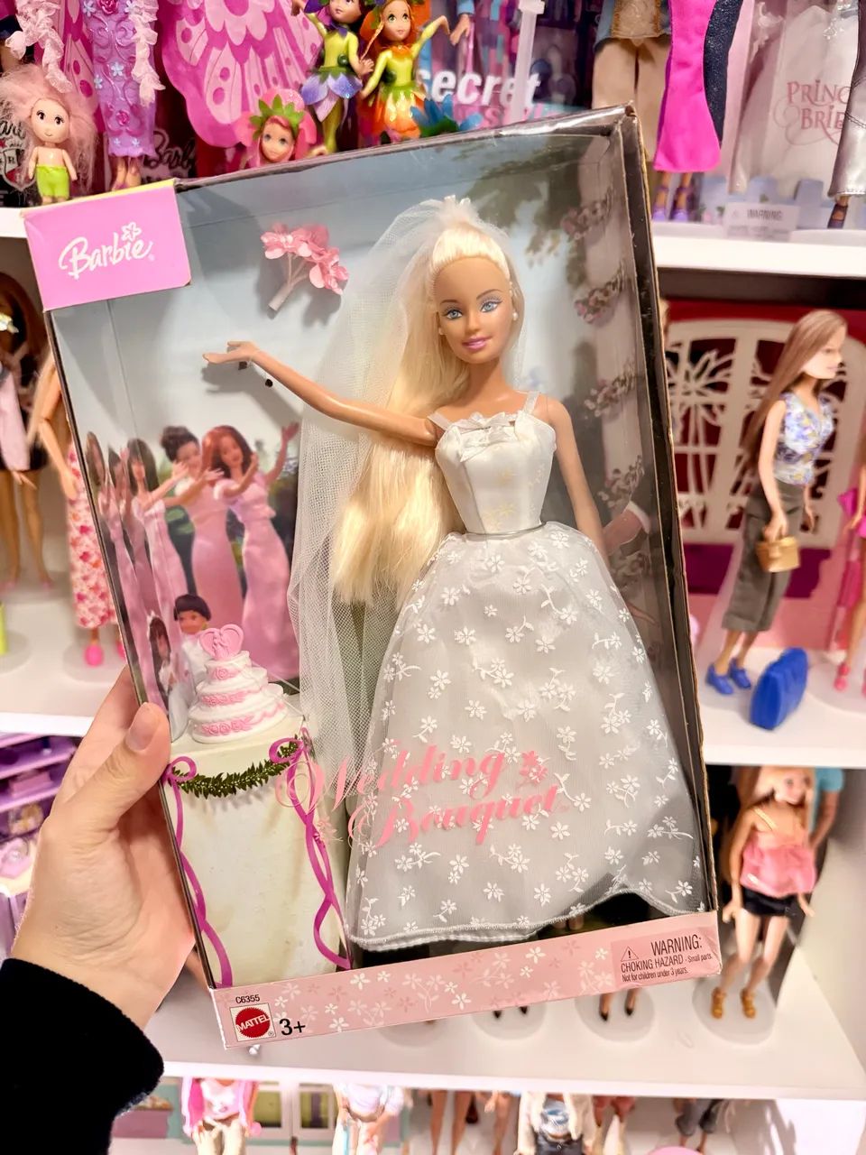 Barbie noiva buquê 