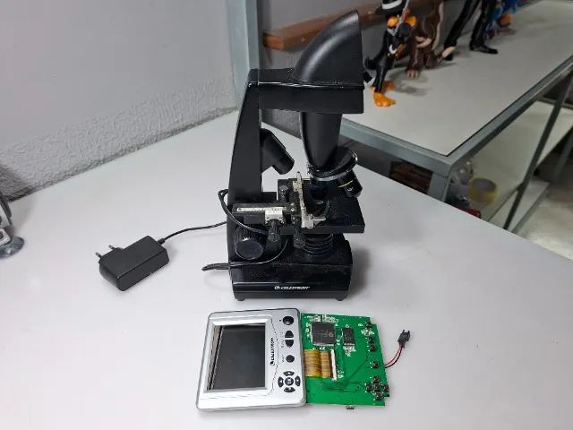 Microscopio Digital LCD Celestron - Retirada de peças - Foto 5