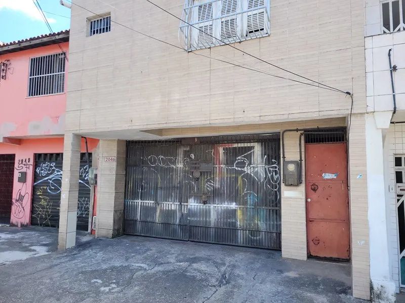 JACARECANGA - Av. Pres Castel Branco, 2046, com aproximadamente 175M², amplo espaço intern - Foto 2