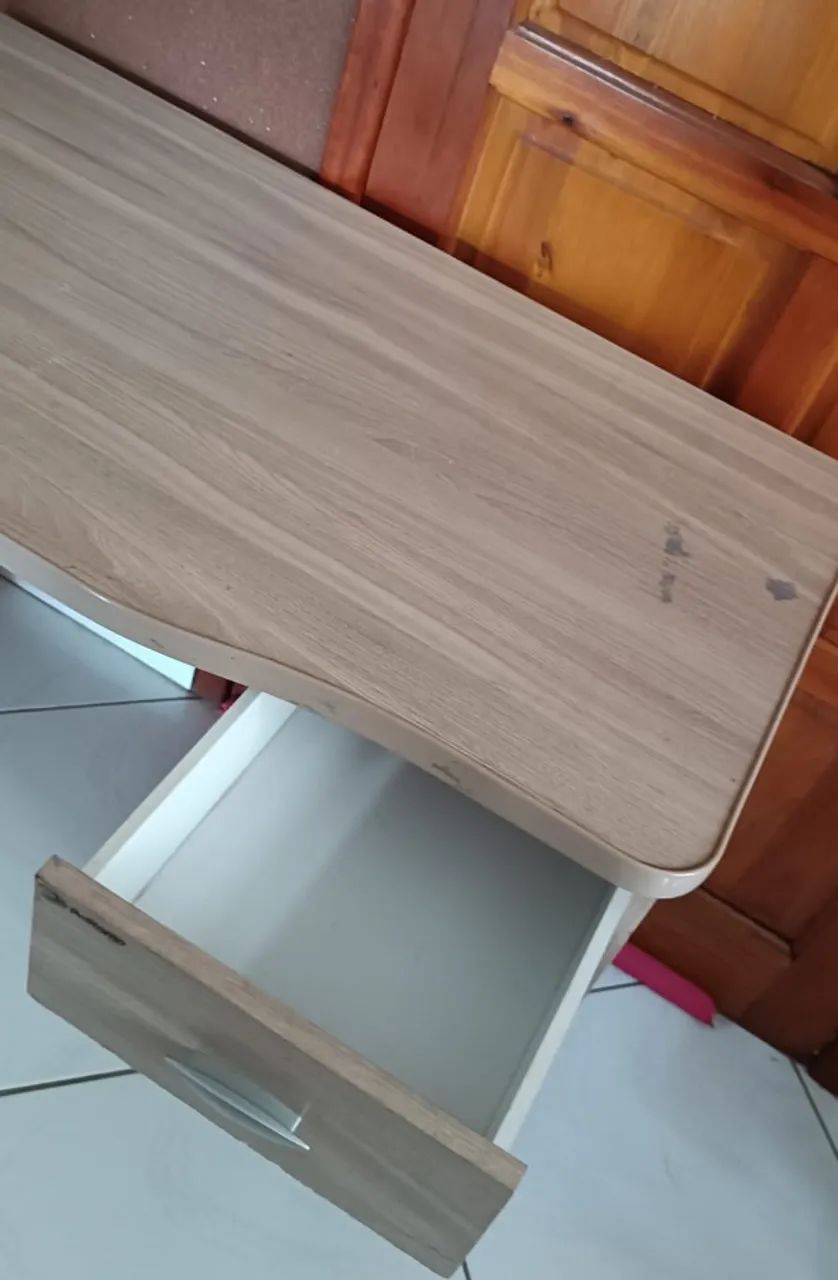 ? Mesa de Escritório com Gaveta  - Foto 5