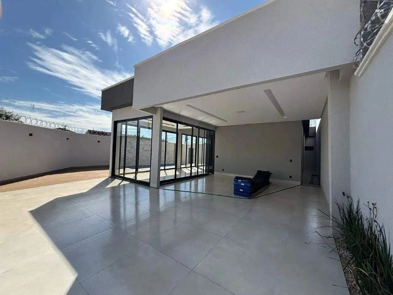 Casa Térrea com 3 Suítes e Área de Lazer  Residencial Canadá Goiânia - Foto 2
